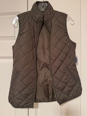 Old Navy Olive Quilted Vest Size  Green Full Zip Size Extra Small NWT